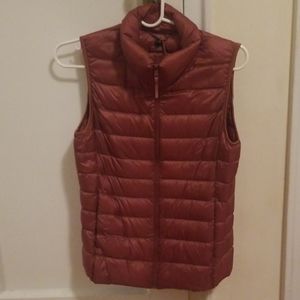 Ultra Light Weight Puffer Vest